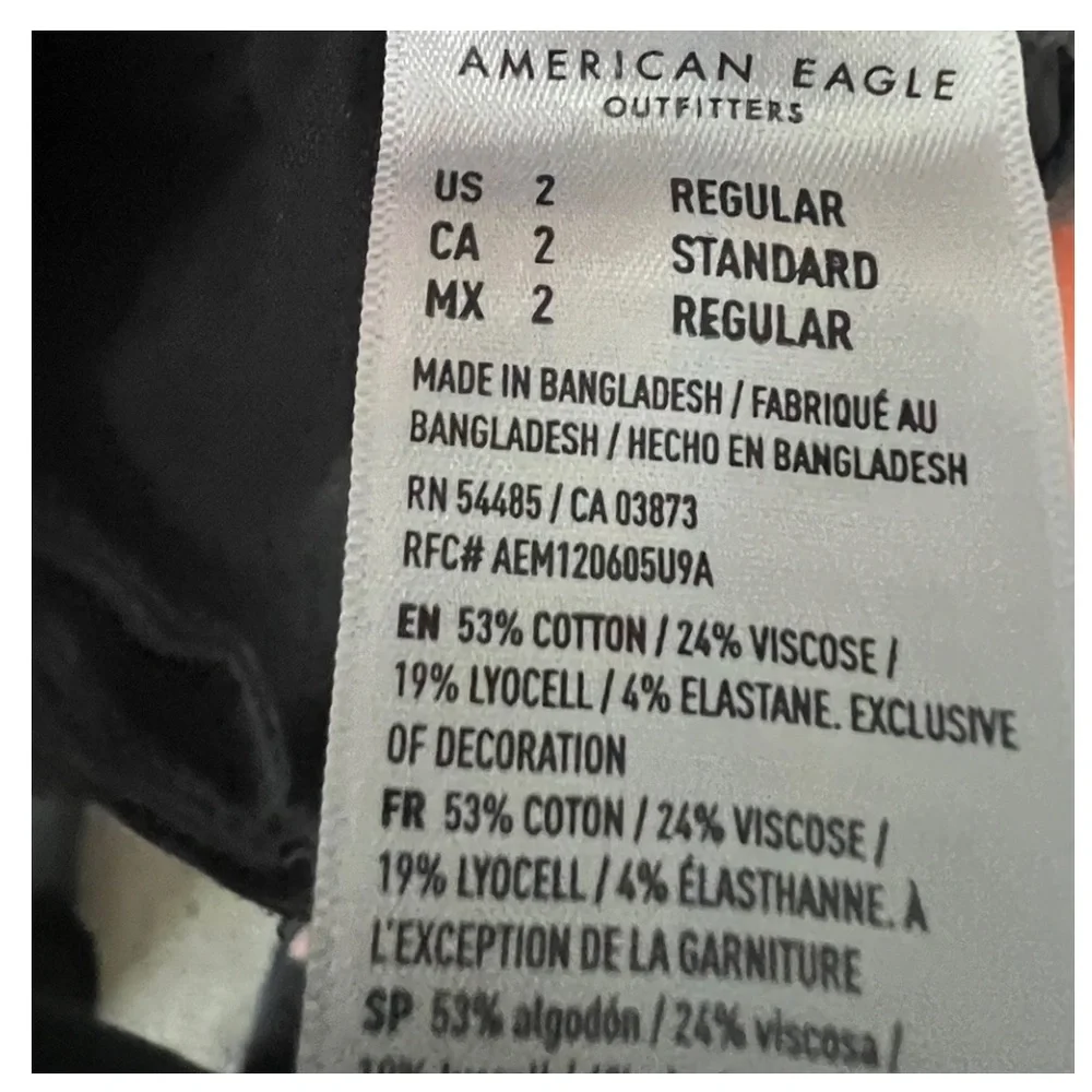 🟠NWT AMERICAN EAGLE Stretch Jegging Jean in BLACK Sz 2